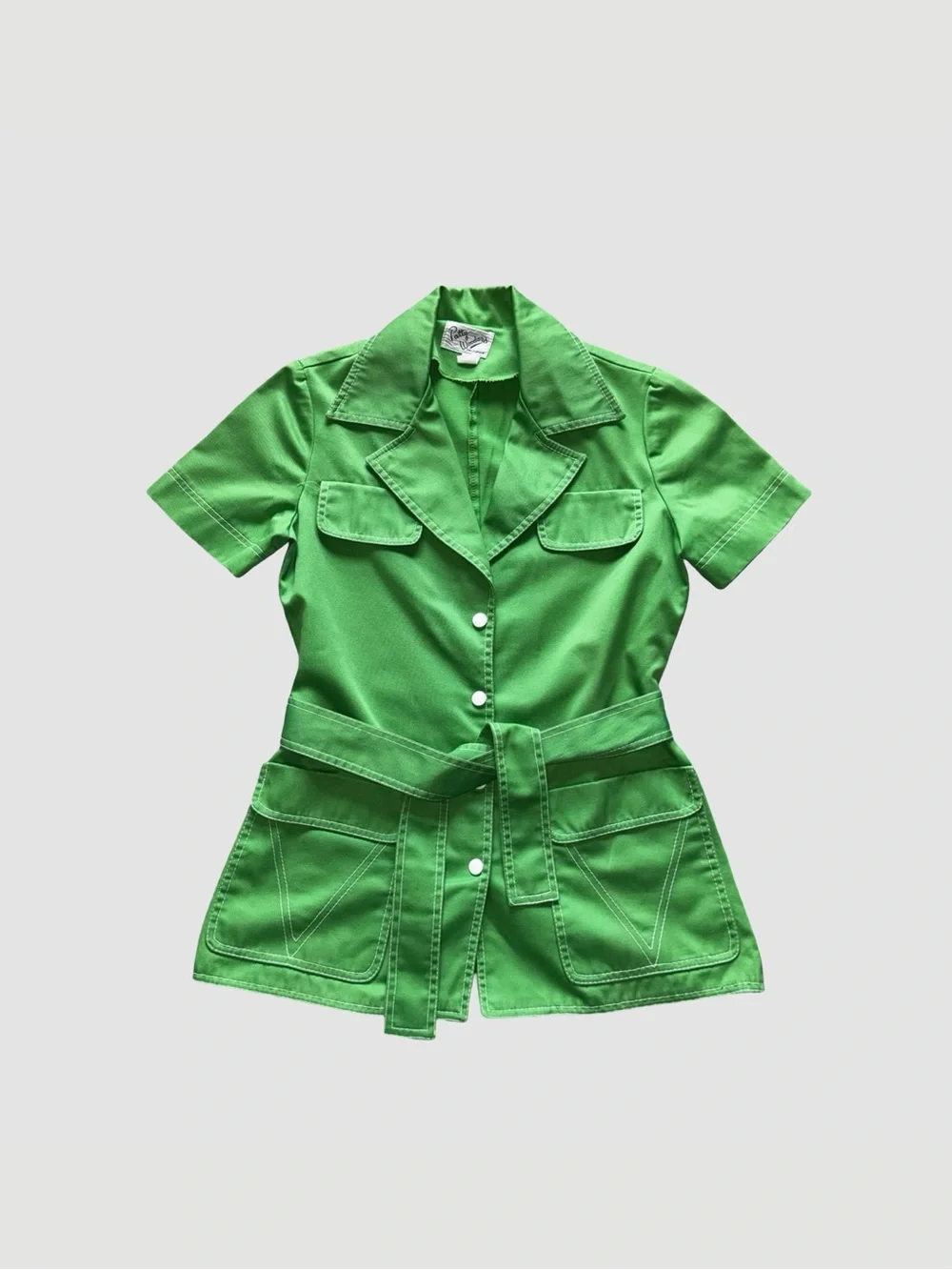 VINTAGE PATTY WOODARD GREEN MOD SAFARI SHORT SLEEVE BELTED CARGO BUTTON TOP